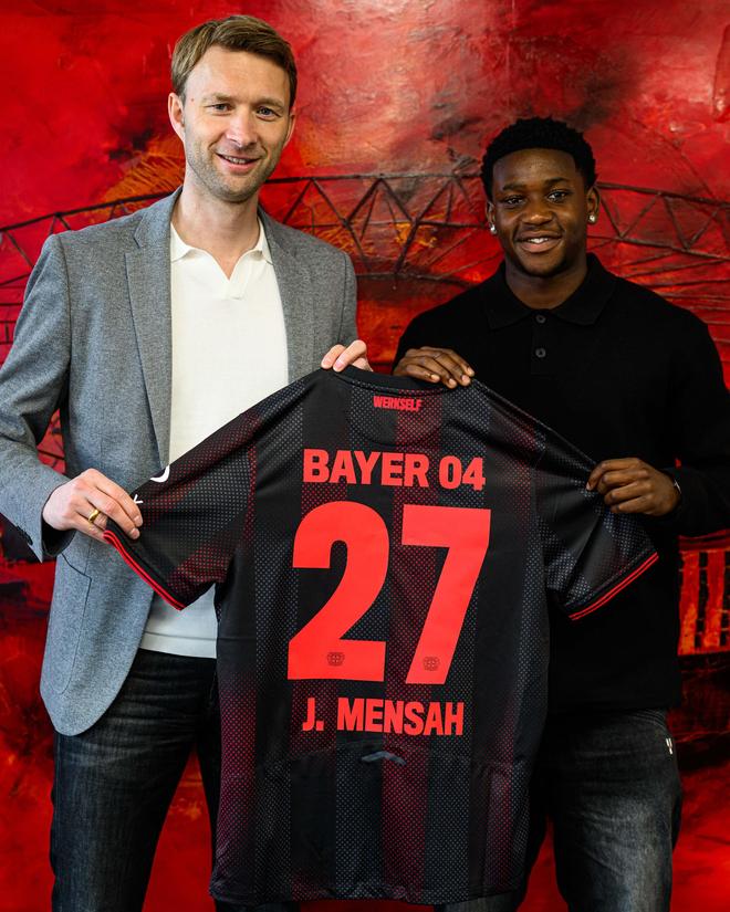 官方：勒沃库森与18岁中场杰里迈亚-门萨续约至2031年