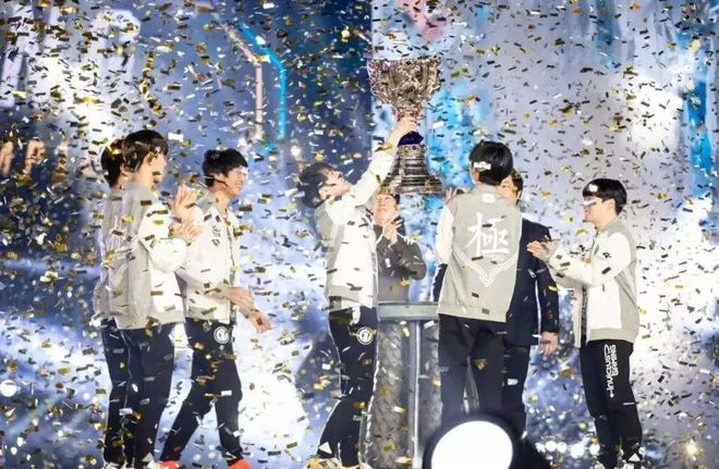 拉齐奥VS乌迪内斯直播周一002意甲28轮：拉齐奥vs乌迪内斯